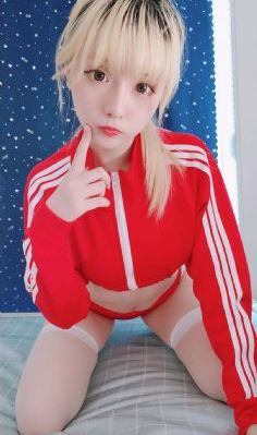 欧美制服丝袜电影_高清在线观看完整版