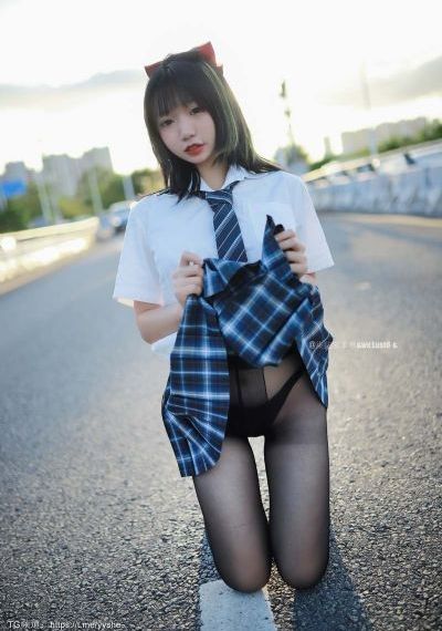 亚洲综合丝袜精品一区_BD在线播放观看